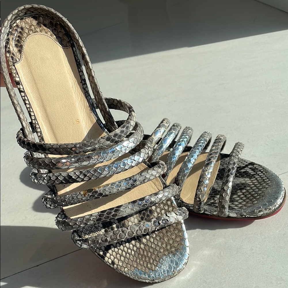 Louboutin silver python Strappy flat Sandals size 37